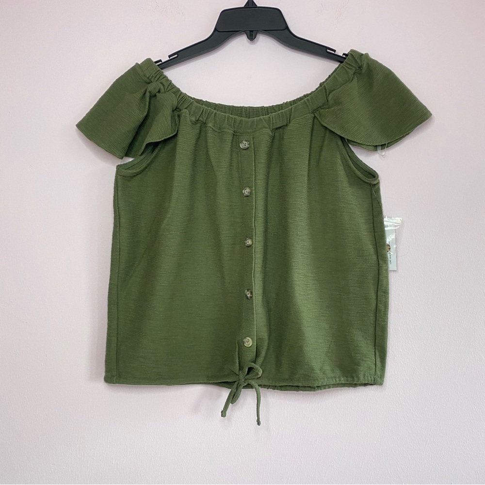 NEW A.N.A Off Shoulder Faux Button Down Blouse size medium